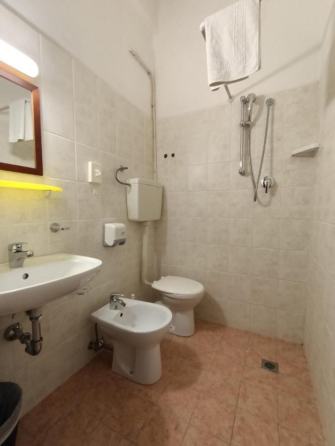 Hotel Zeus Lido Di Classe Room Only エクステリア 写真