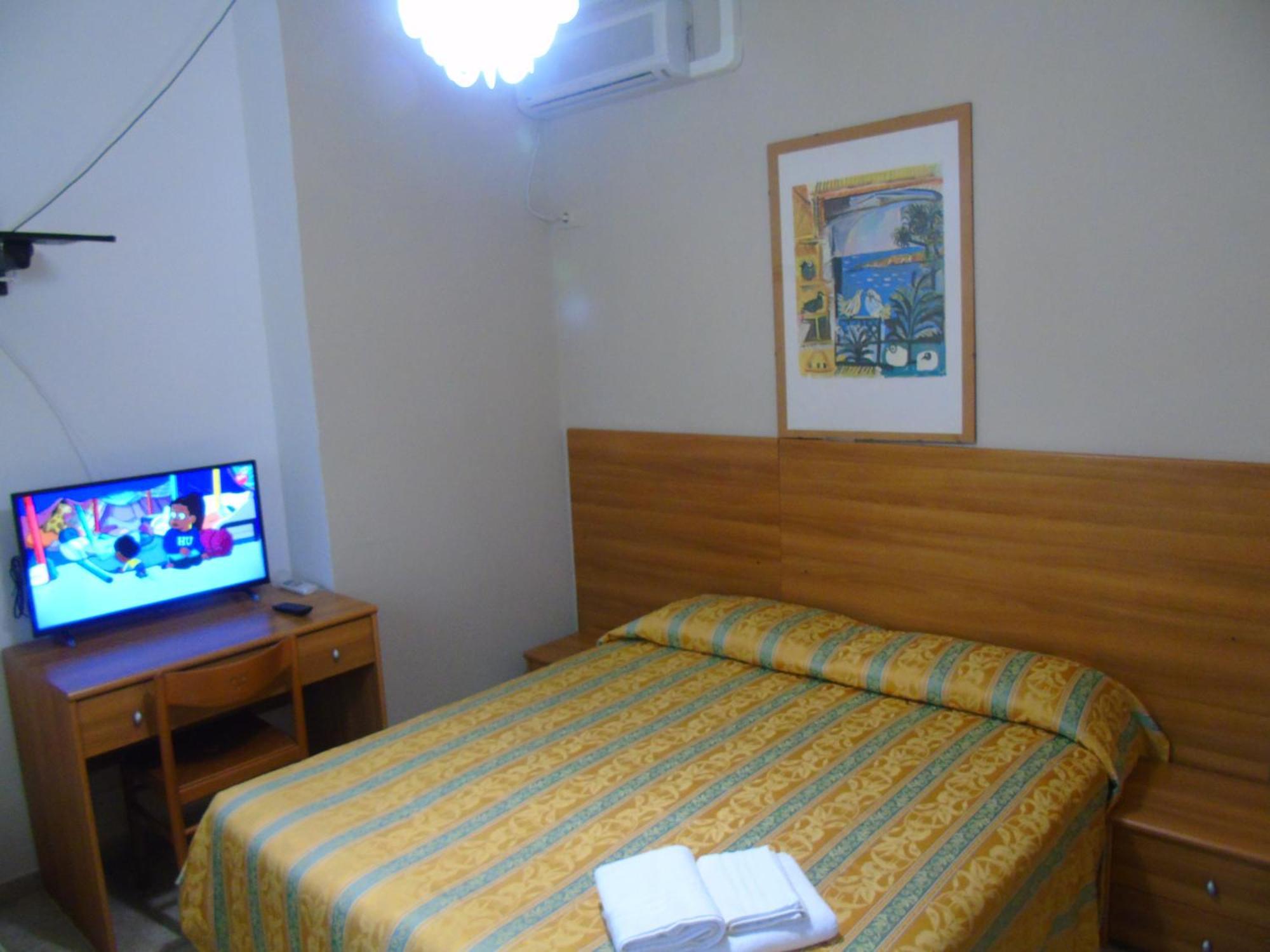 Hotel Zeus Lido Di Classe Room Only エクステリア 写真