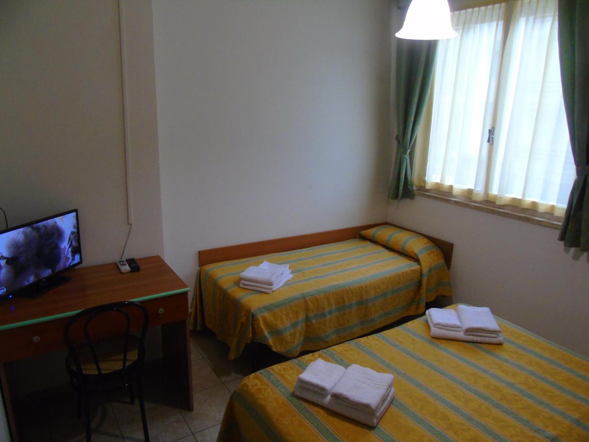 Hotel Zeus Lido Di Classe Room Only エクステリア 写真