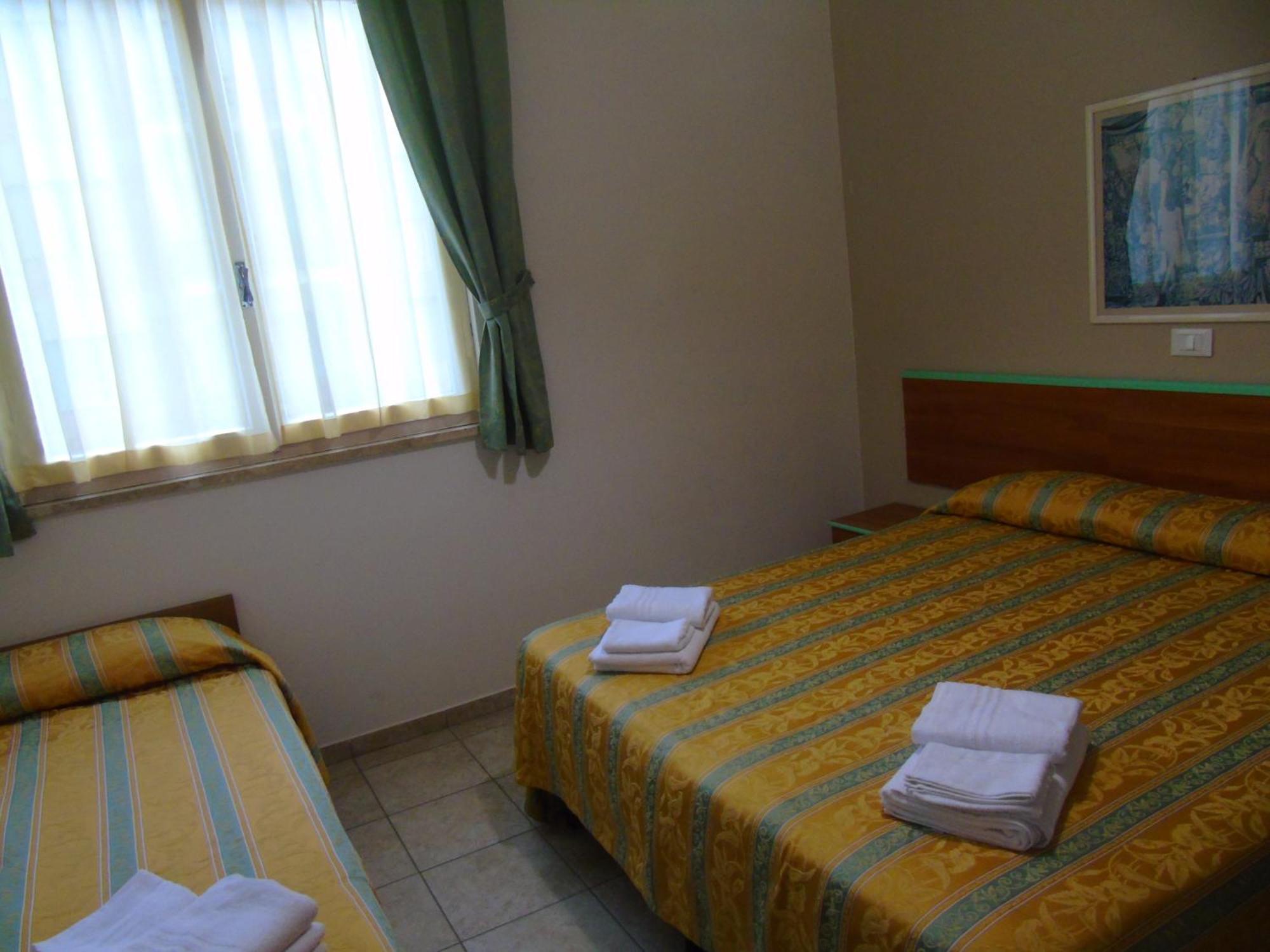 Hotel Zeus Lido Di Classe Room Only エクステリア 写真